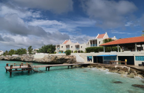 Captain Don's Habitat Dive Station